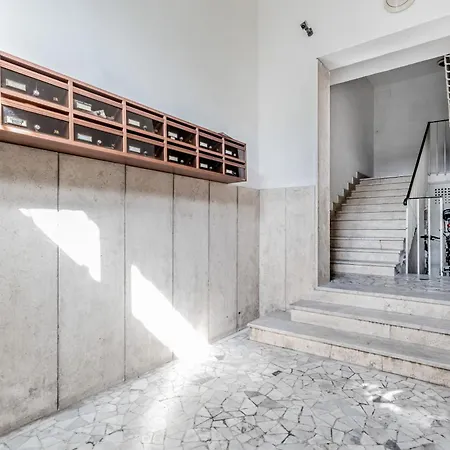 The Empire Appartement *